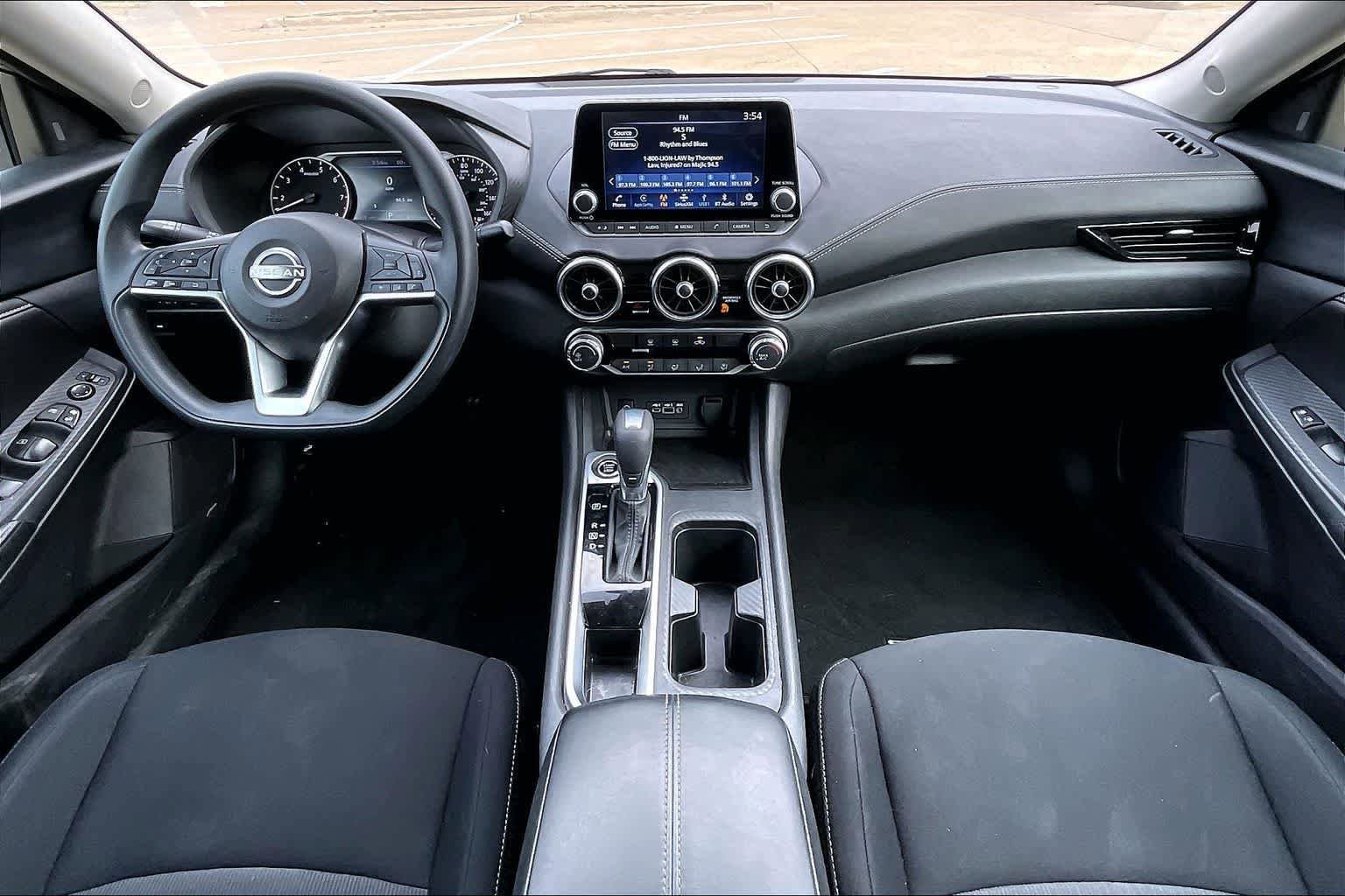 Used 2024 Nissan Sentra SV FWD image 10