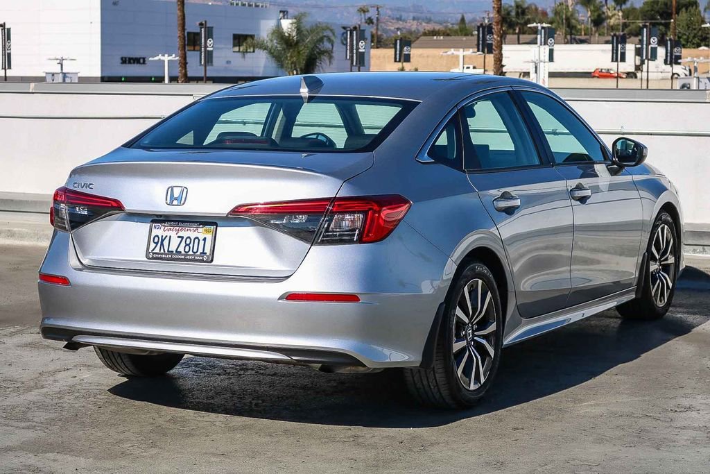 Used 2024 Honda Civic EX image 9