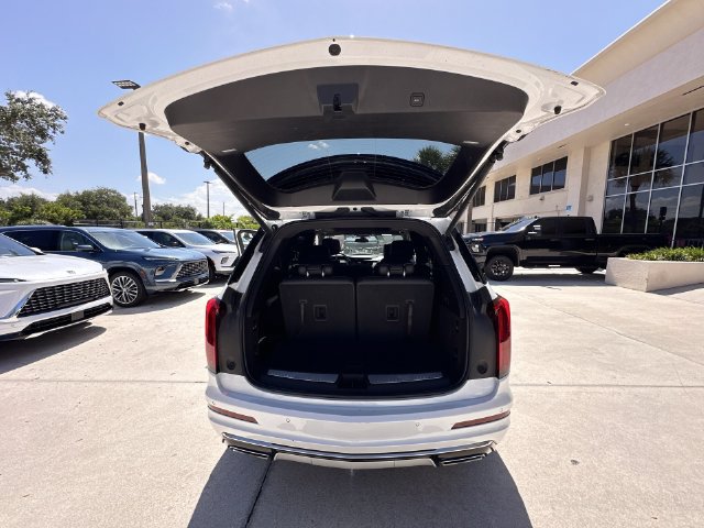 Used 2023 Cadillac XT6 Luxury FWD image 32
