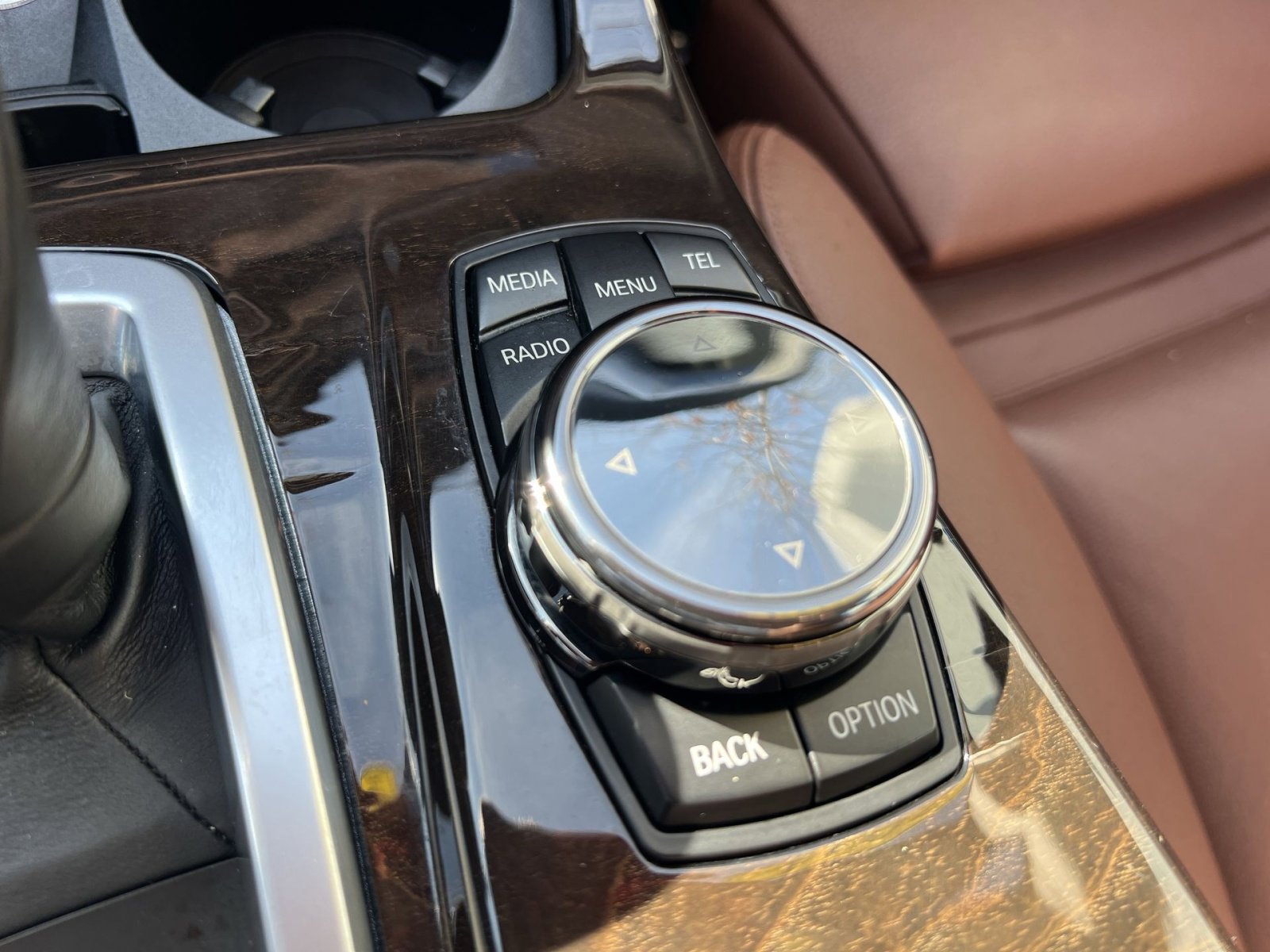 Used 2014 BMW 550i xDrive Sedan image 30