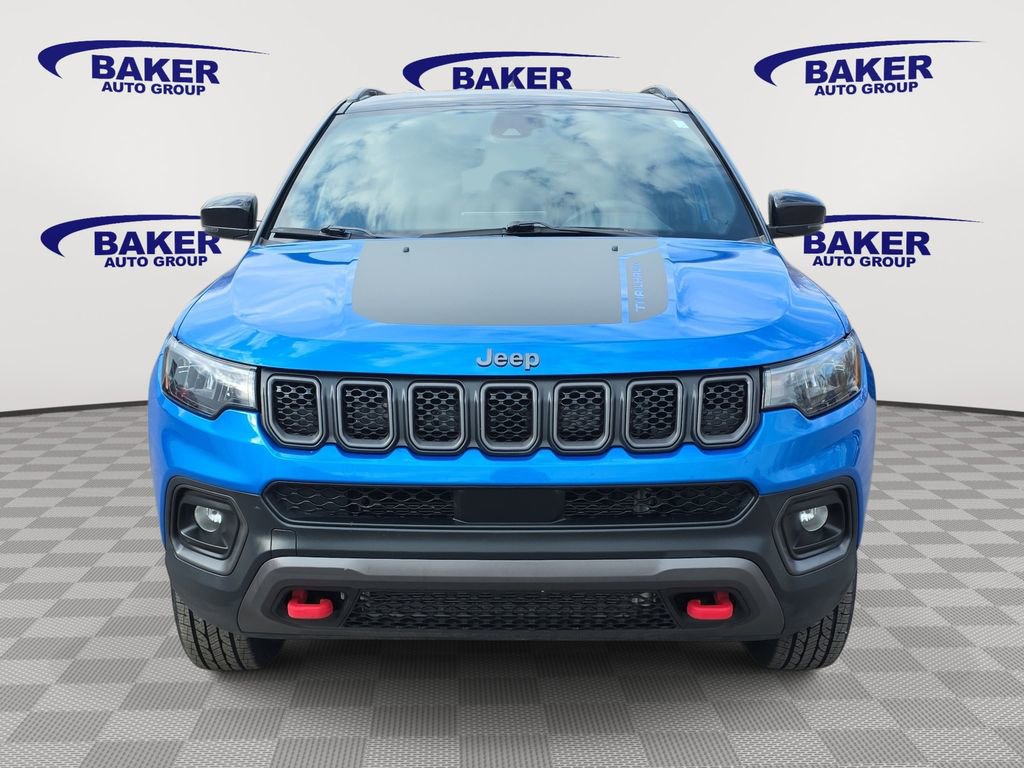 Used 2024 Jeep Compass Trailhawk w/ Trailhawk Convenience Group image 8