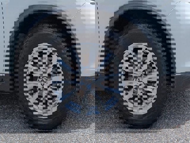 Used 2020 Nissan Rogue SV FWD image 12