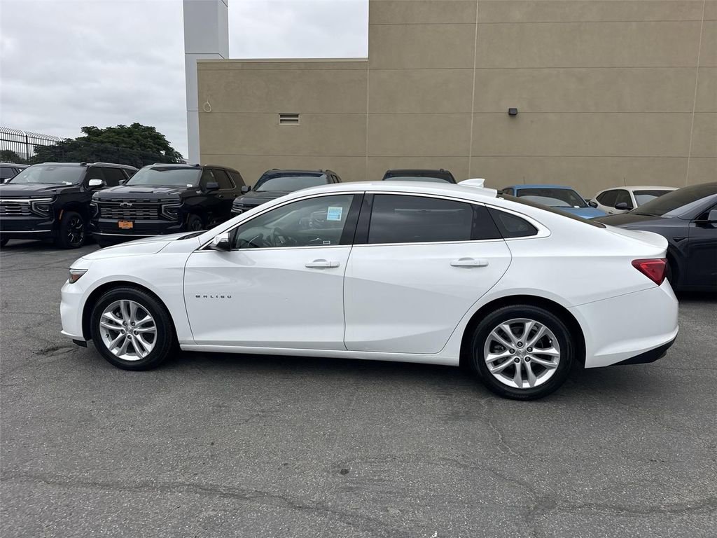 Used 2018 Chevrolet Malibu LT w/ Driver Confidence Package FWD image 6