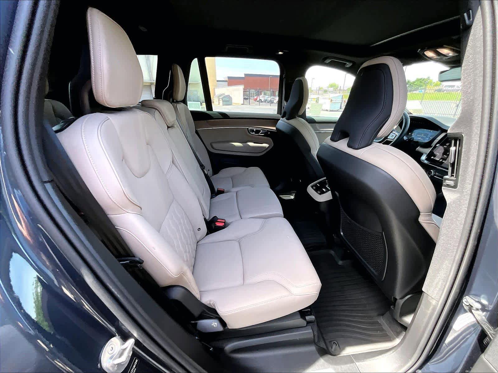 Used 2026 Volvo XC90 B6 Plus w/ Protection Package Premier AWD/4WD image 29