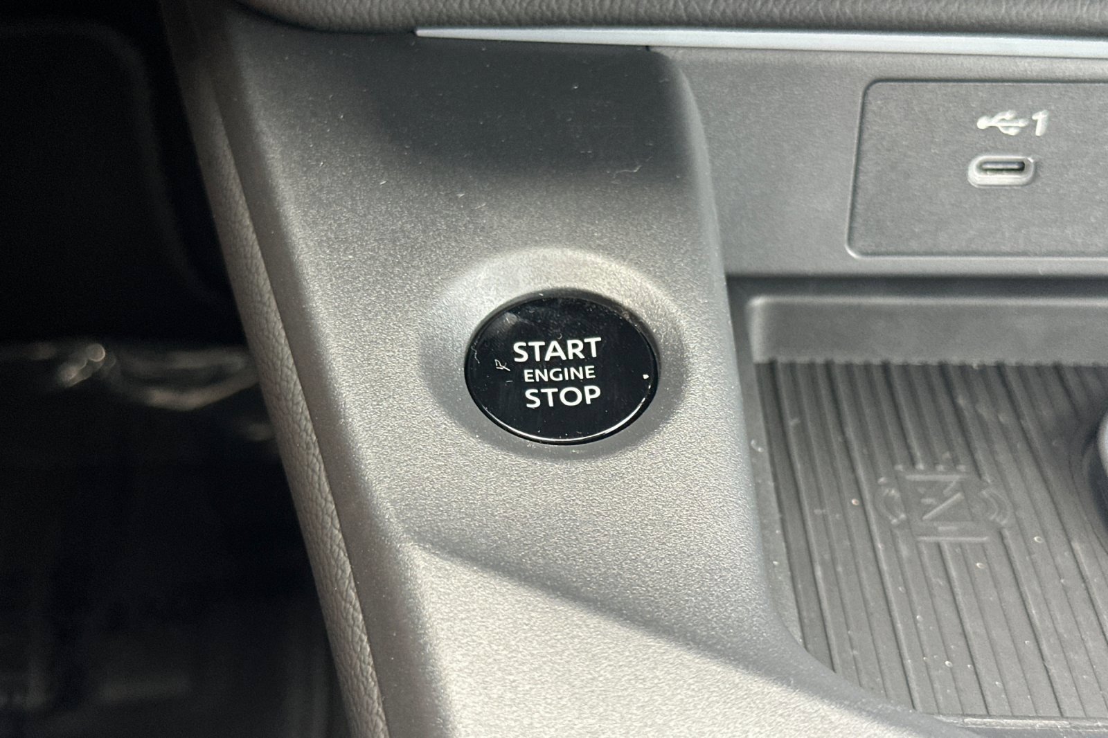 New 2027 Nissan Sentra SR w/ SR Premium Package FWD image 24