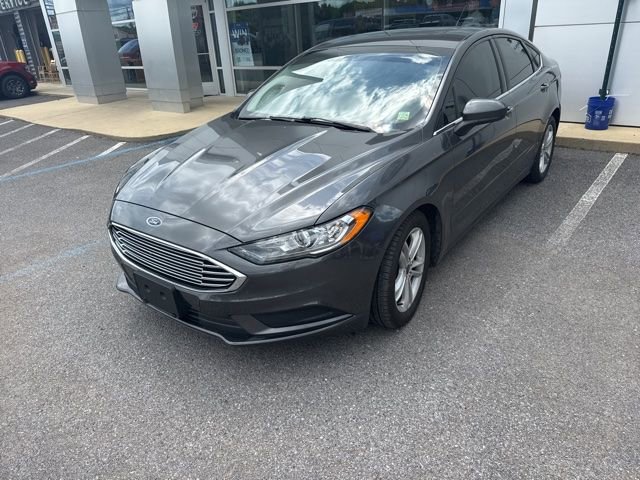 Used 2018 Ford Fusion SE w/ Fusion SE Technology Package FWD image 1