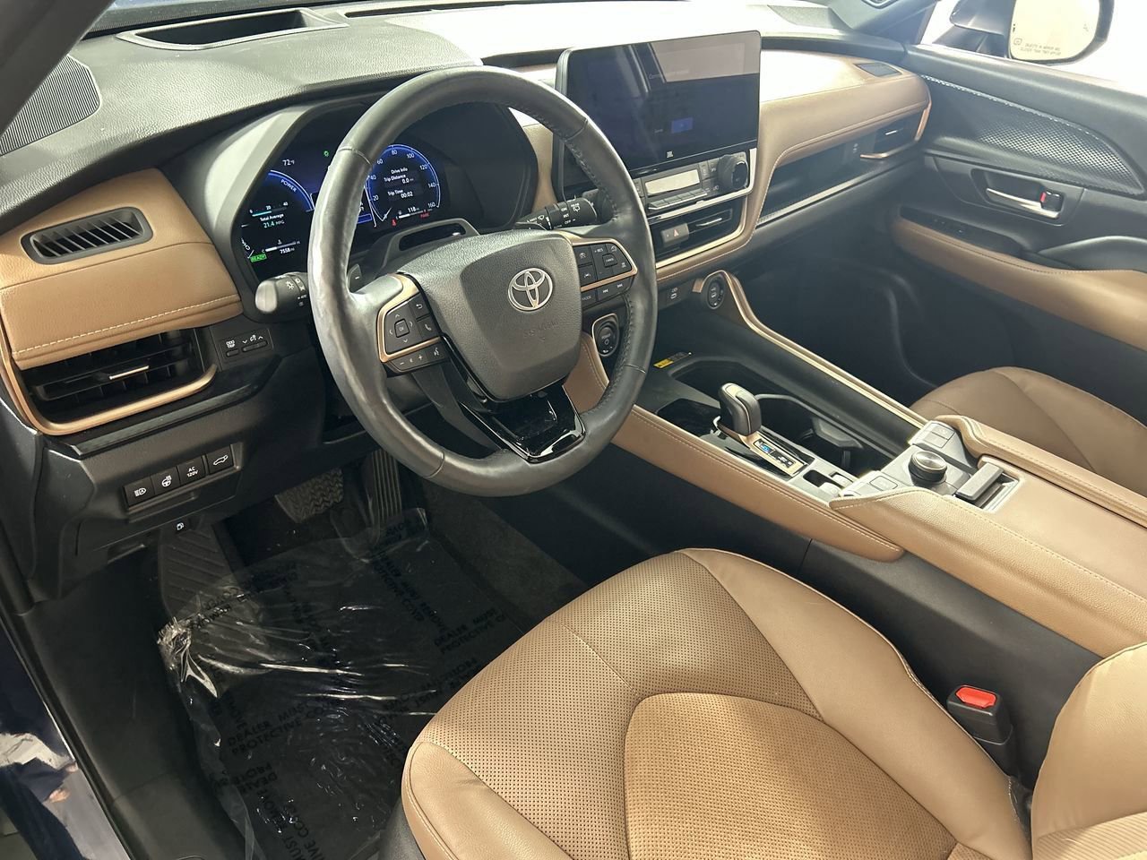 Used 2024 Toyota Grand Highlander AWD Hybrid image 13