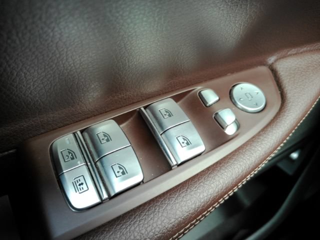 Used 2022 BMW 740i RWD image 35