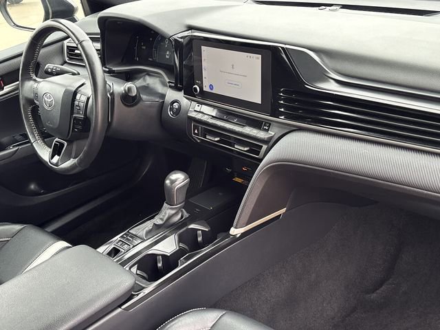 Used 2025 Toyota Camry SE image 22