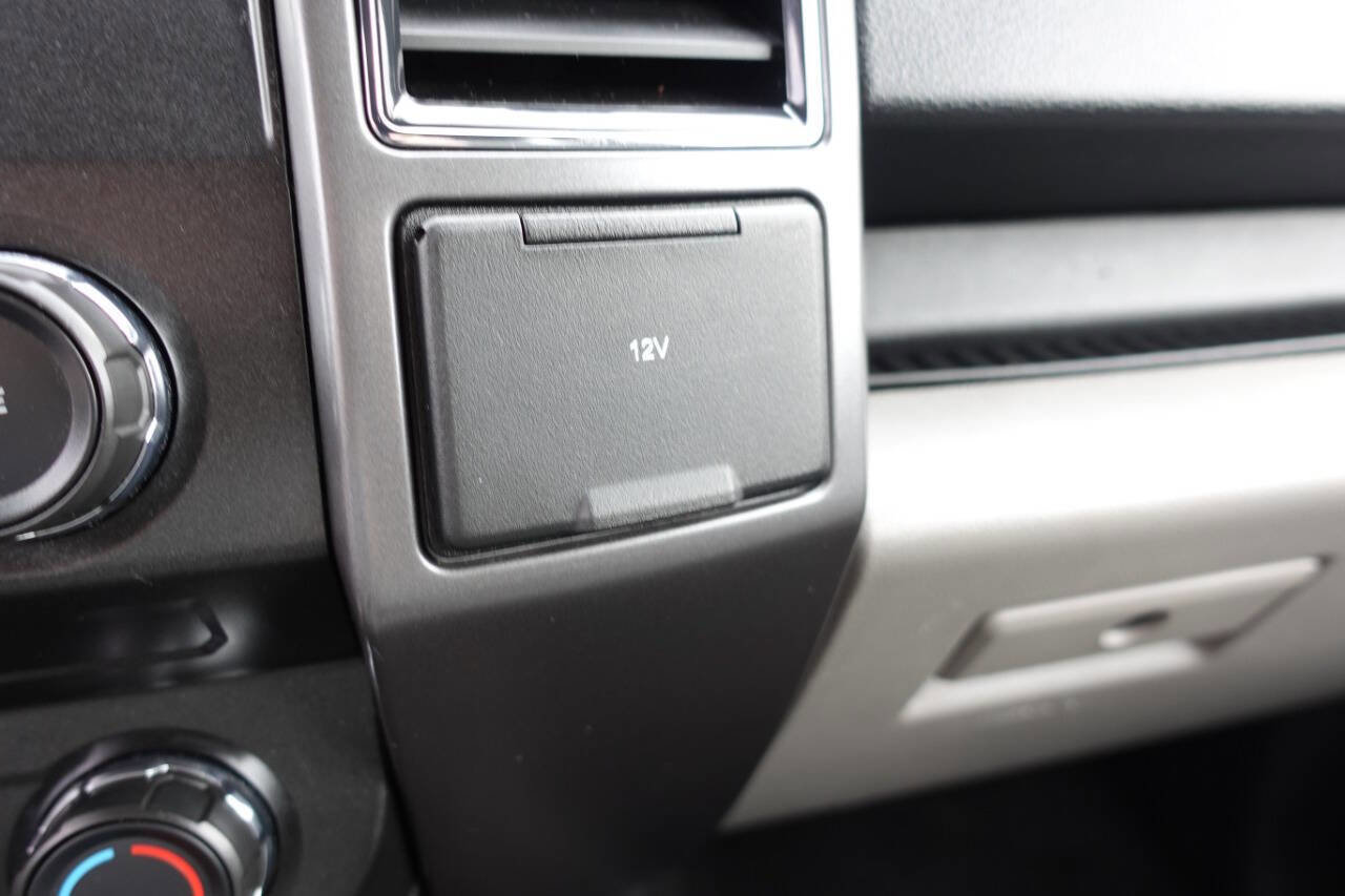 Used 2017 Ford F150 XLT AWD/4WD image 47