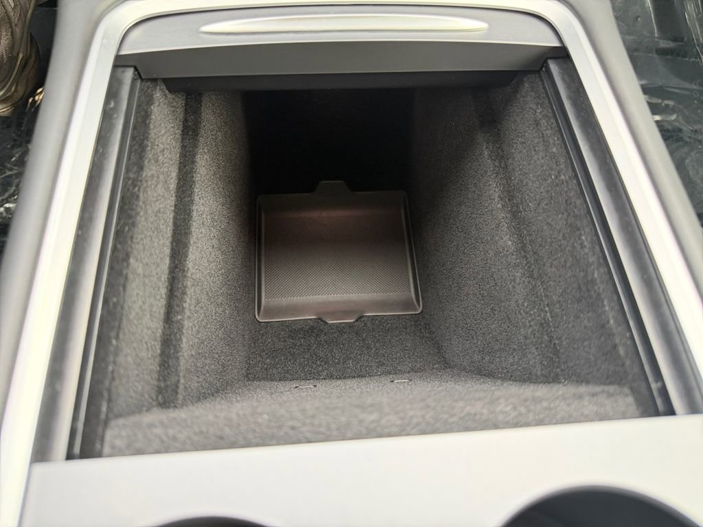 Used 2023 Tesla Model Y Long Range image 25