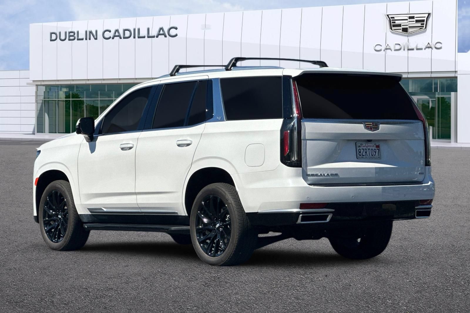 Used 2022 Cadillac Escalade Luxury AWD/4WD image 6
