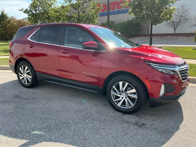 Used 2023 Chevrolet Equinox LT FWD image 2
