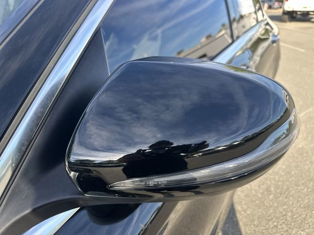 Used 2018 Mercedes-Benz C 300 Sedan w/ Multimedia Package image 10