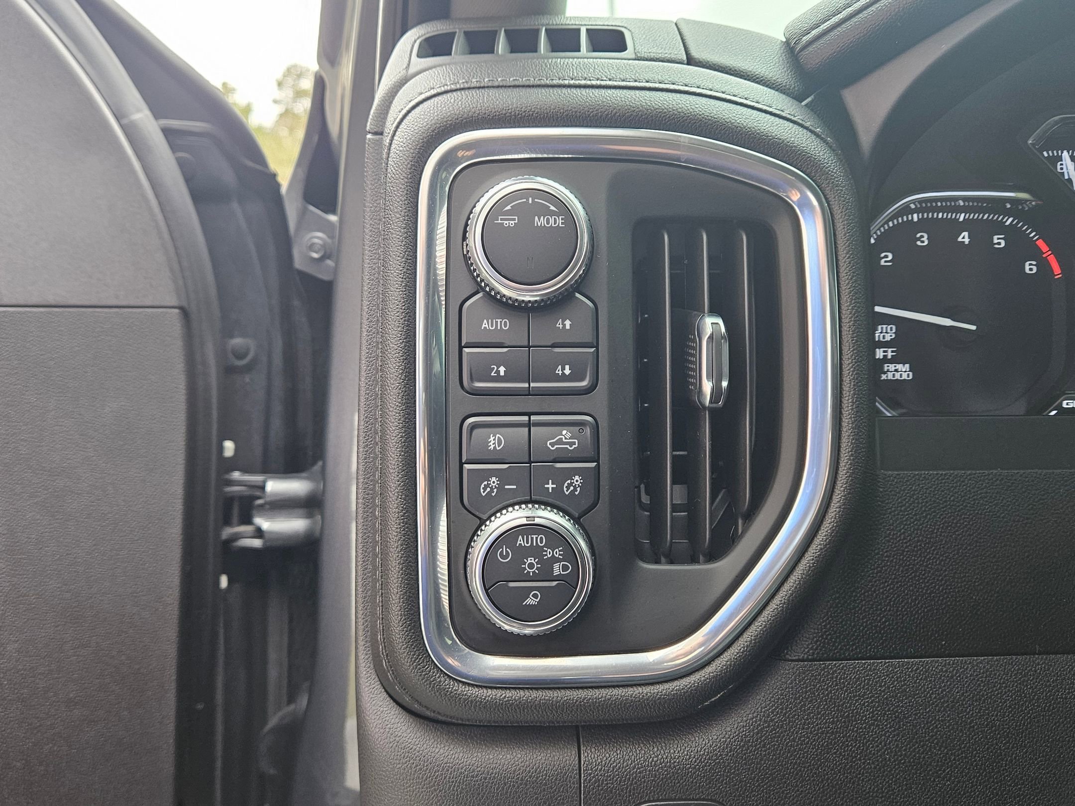 Used 2021 GMC Sierra 1500 SLT image 19