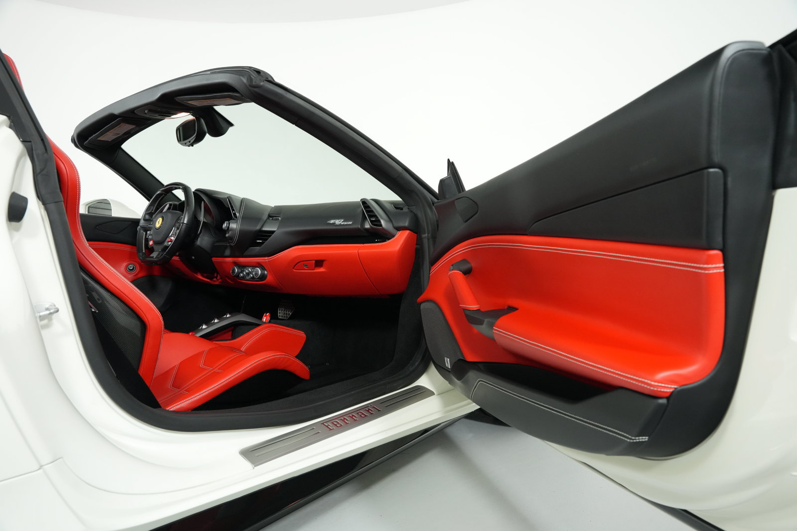 Certified 2017 Ferrari 488 Spider RWD image 39