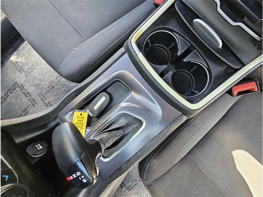 Used 2015 Dodge Charger SE w/ Sport Appearance Group RWD image 21