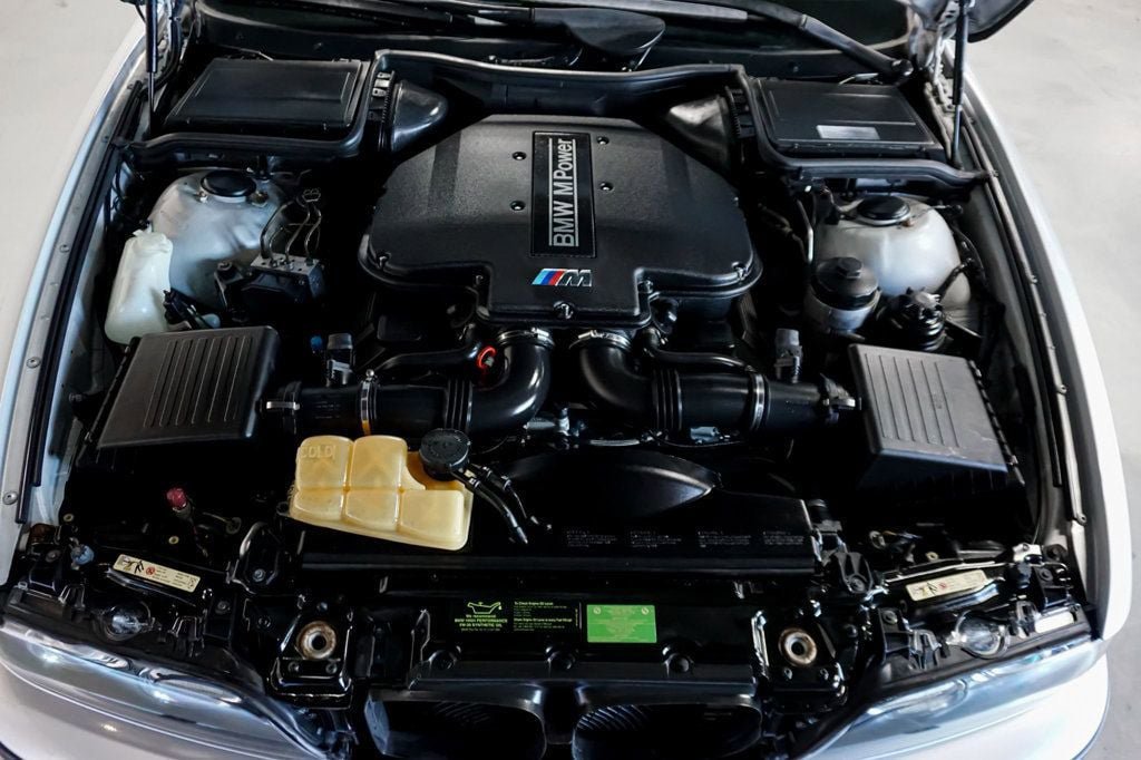 Used 2002 BMW M5 RWD image 14