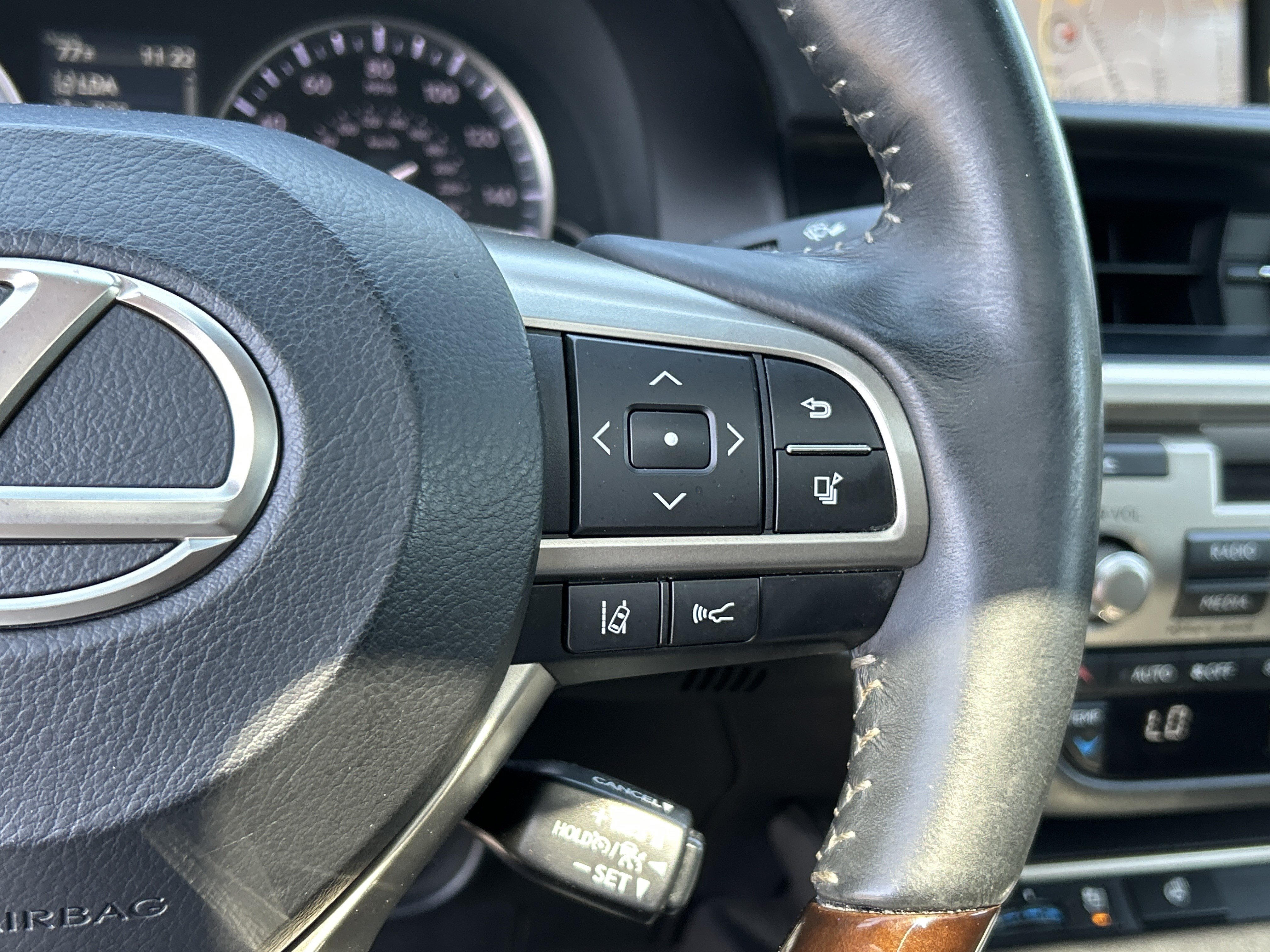 Used 2018 Lexus ES 350 w/ Navigation System Package FWD image 20