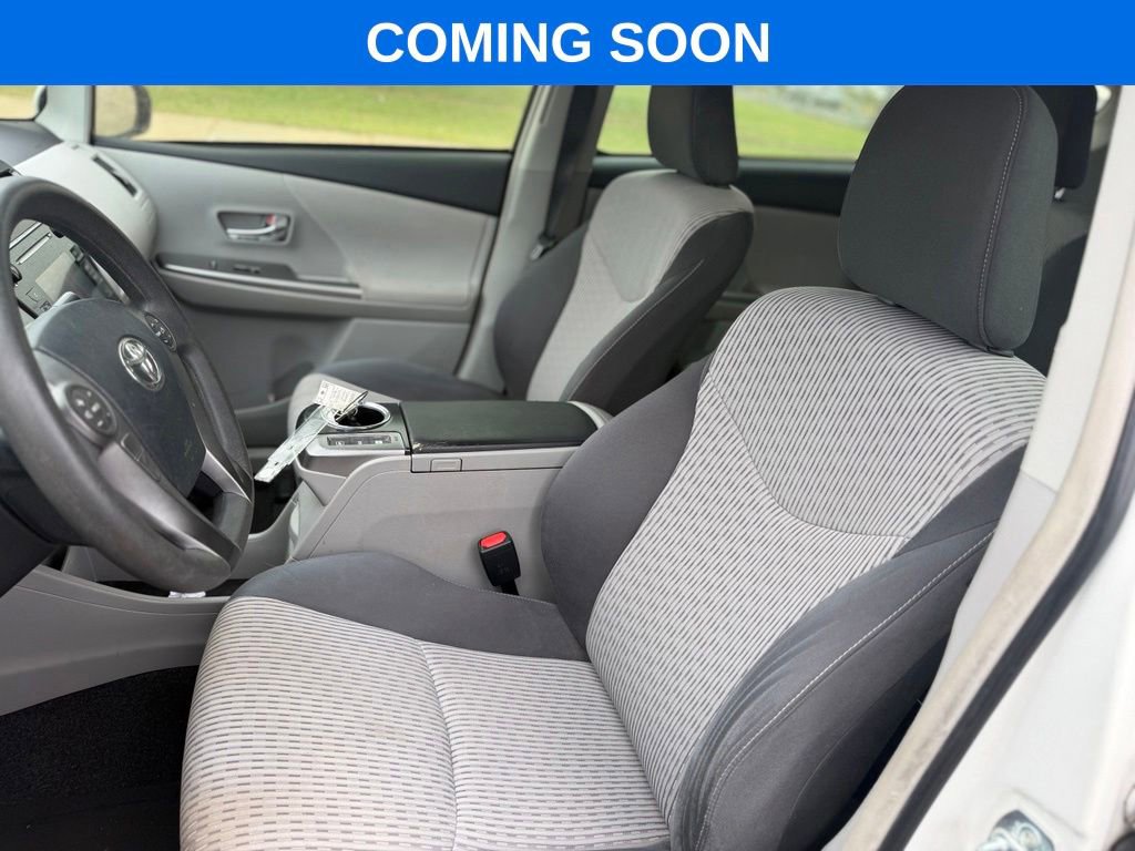 Used 2016 Toyota Prius V Five FWD image 9