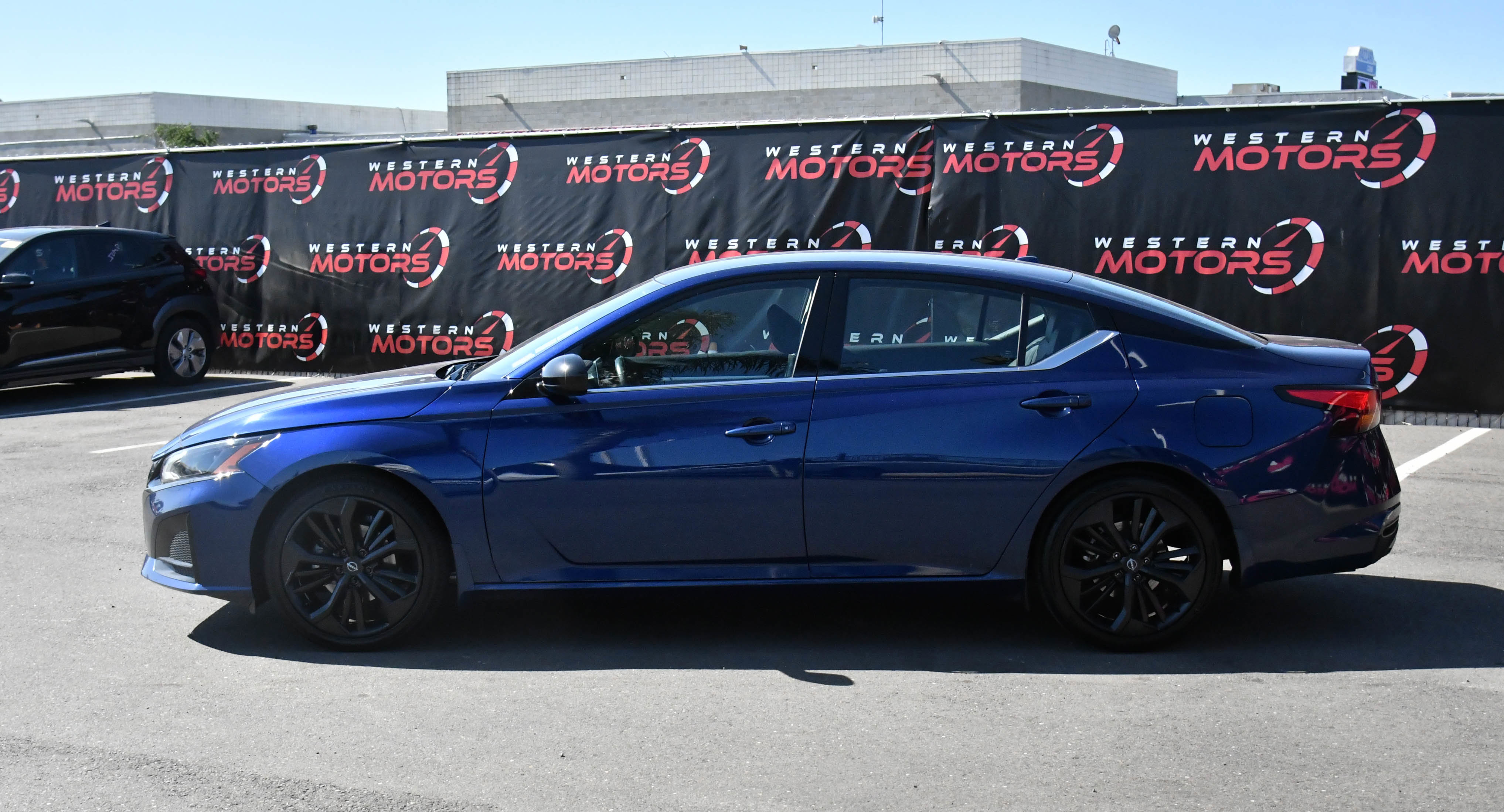 Used 2024 Nissan Altima 2.5 SR FWD image 4