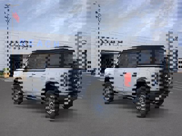 New 2025 Ford Bronco 4-Door image 4