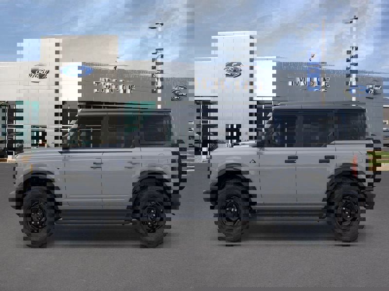 New 2026 Ford Bronco Outer Banks image 3