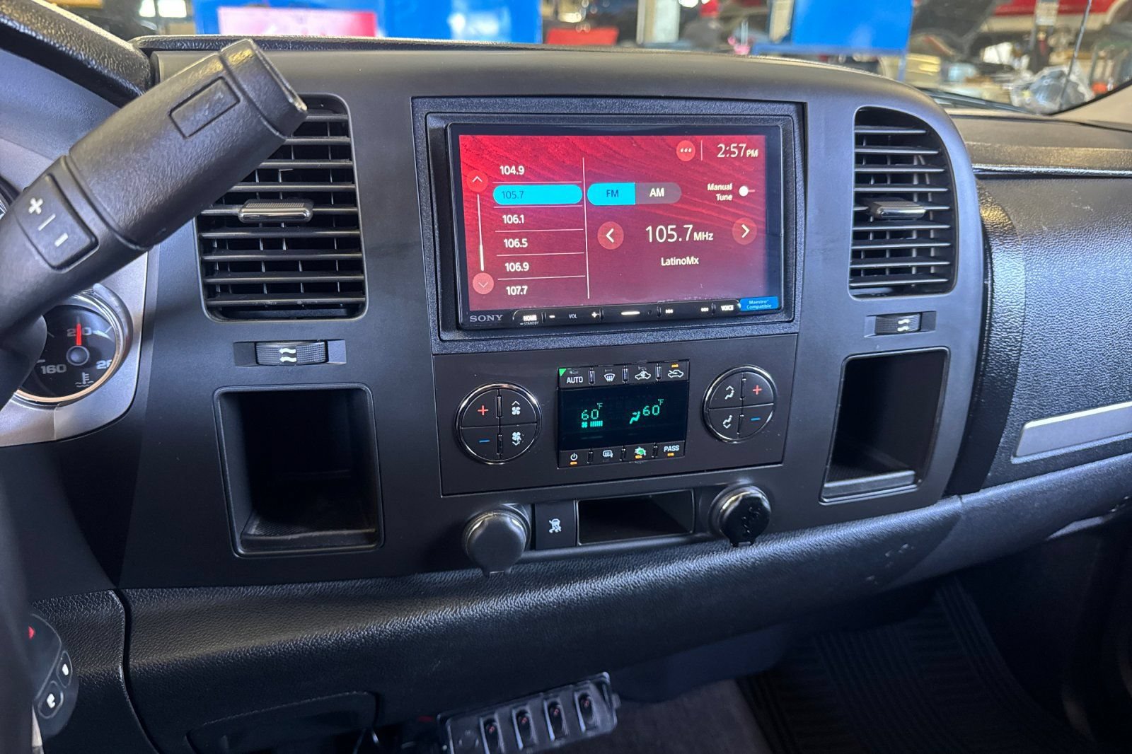 Used 2011 Chevrolet Silverado 1500 LT w/ All-Star Edition RWD image 27