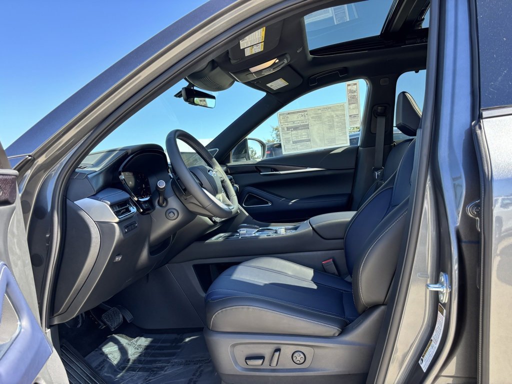 New 2026 INFINITI QX60 Sport image 7