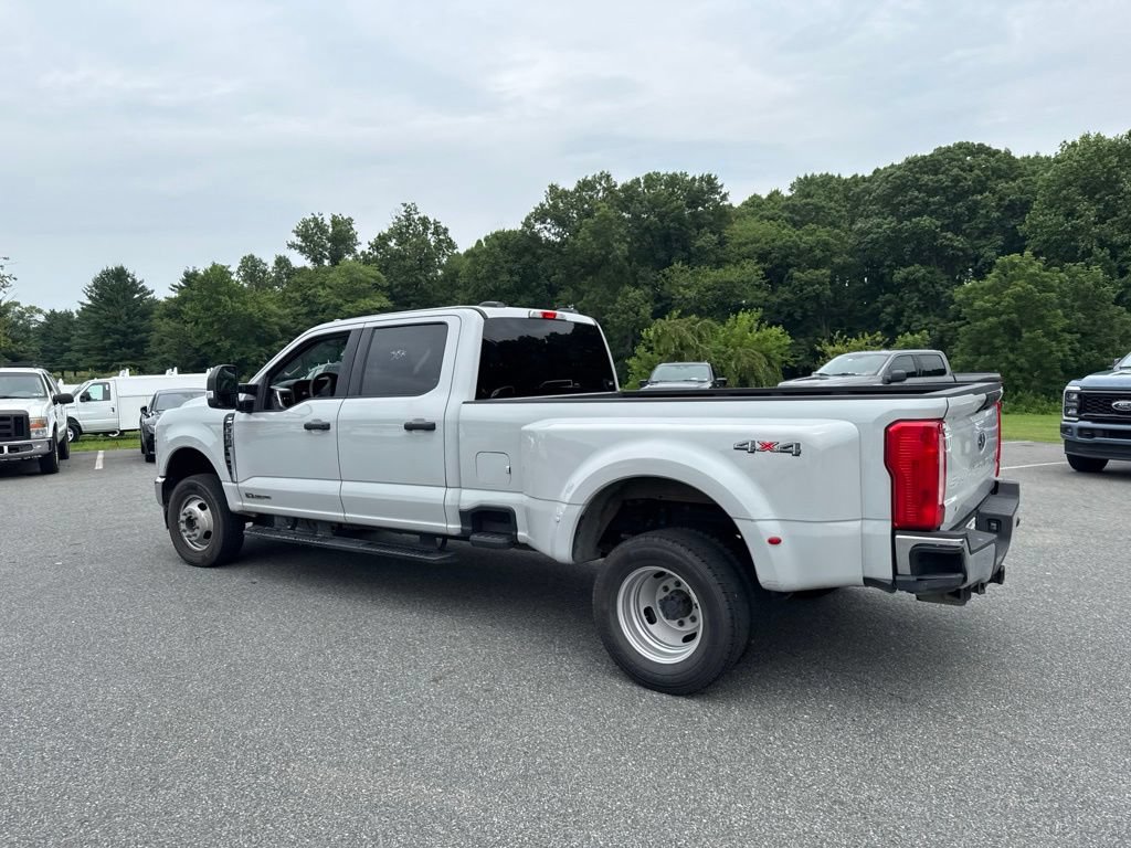 Used 2025 Ford F350 XLT AWD/4WD image 4