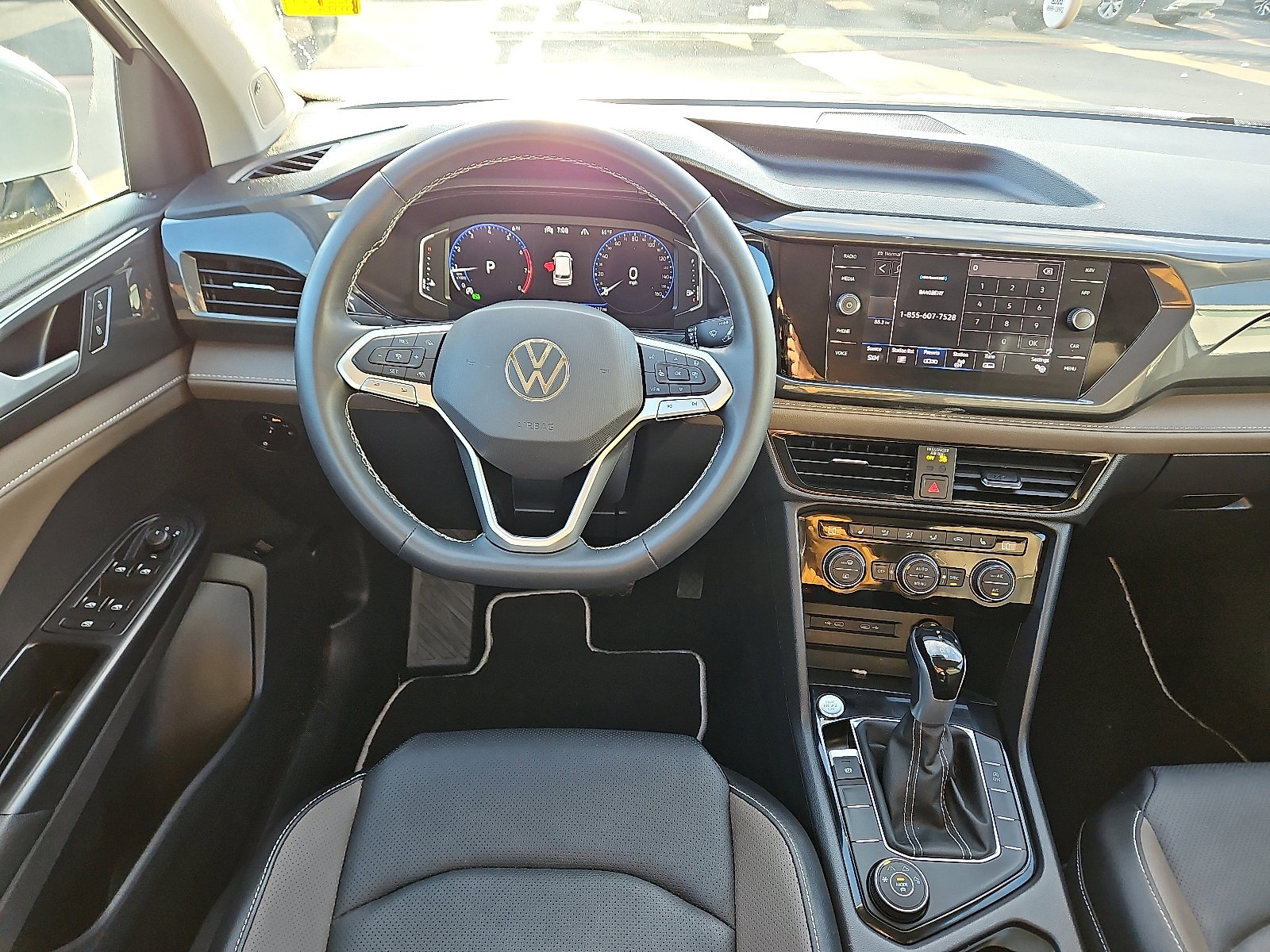 Certified 2023 Volkswagen Taos SEL image 7