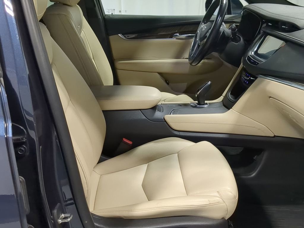 Used 2019 Cadillac XT5 Base image 33