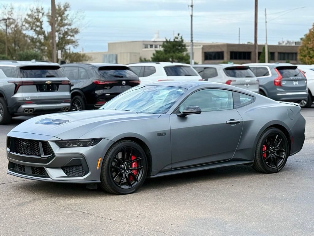 Used 2025 Ford Mustang GT Premium RWD image 43