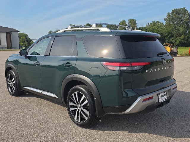 Used 2023 Nissan Pathfinder Platinum AWD/4WD image 11