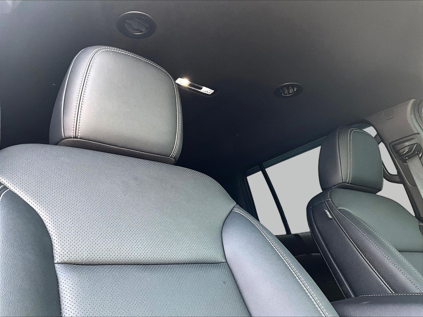 Used 2026 Chevrolet Traverse LT w/ LPO, Floor Liner Package FWD image 28