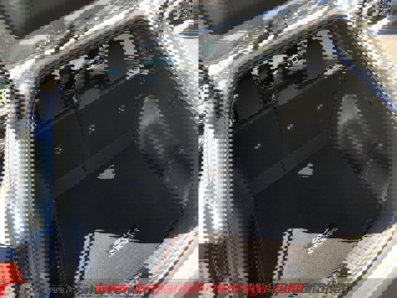 Used 2023 Toyota Corolla Cross AWD Hybrid image 18