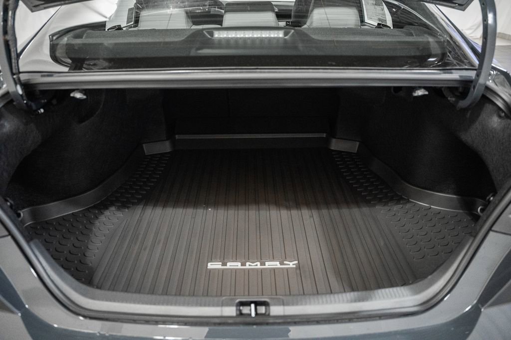 New 2026 Toyota Camry SE image 10