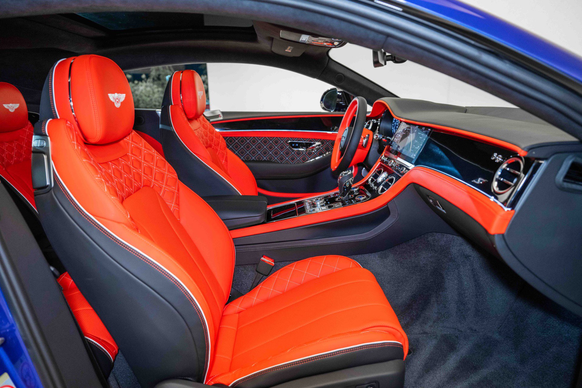 New 2024 Bentley Continental GT V8 image 2