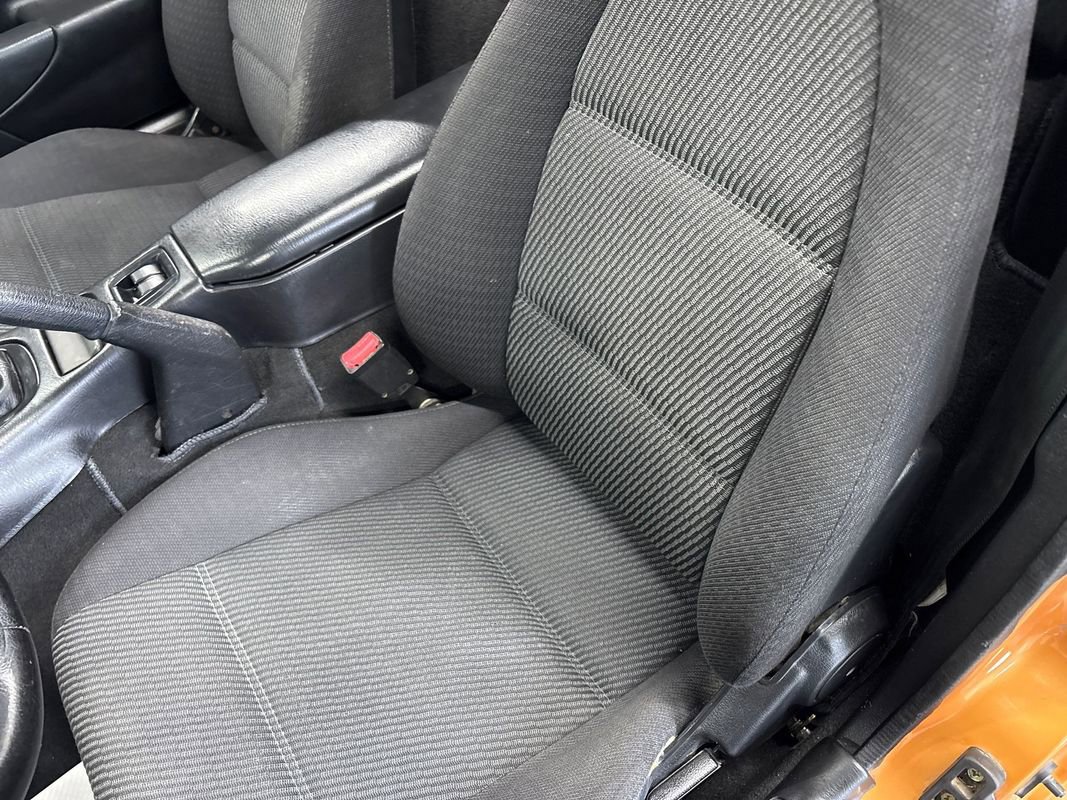 Used 2000 MAZDA MX-5 Miata image 32