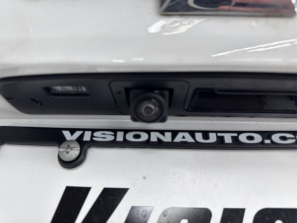 Used 2024 Chevrolet Trax ACTIV w/ Sunroof Package image 15