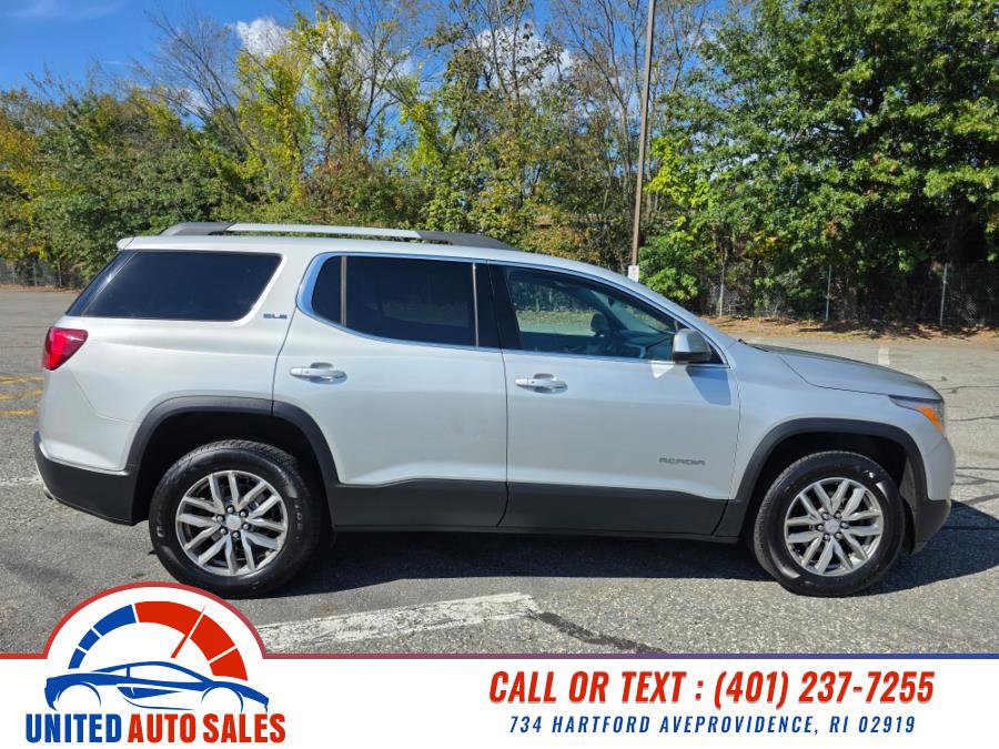 Used 2017 GMC Acadia SLE image 6