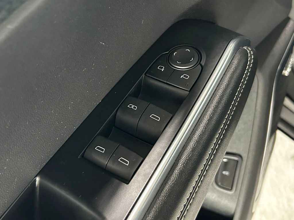 Used 2024 GMC Acadia Elevation w/ Black Edition FWD image 18