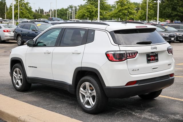 Used 2023 Jeep Compass Latitude w/ Convenience Group AWD/4WD image 31