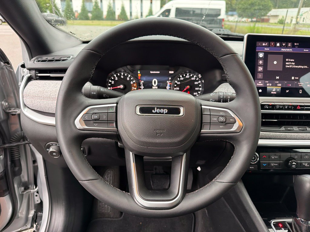 Certified 2024 Jeep Compass Latitude AWD/4WD image 15