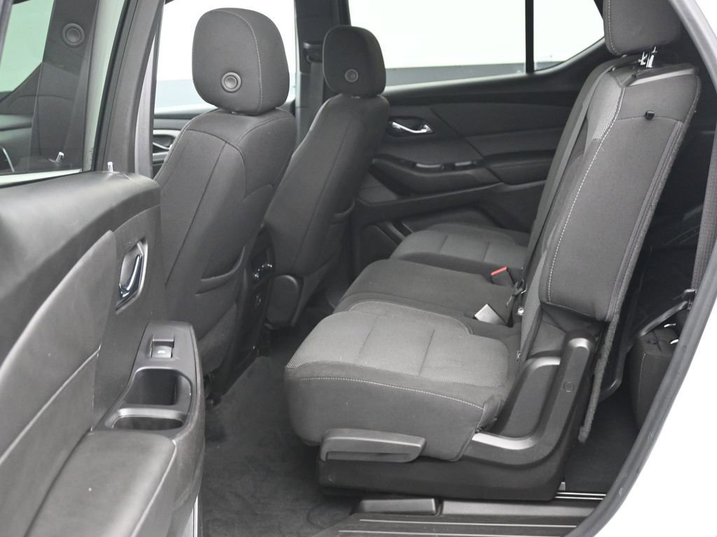 Used 2022 Chevrolet Traverse LT w/ LPO, Floor Liner Package image 13