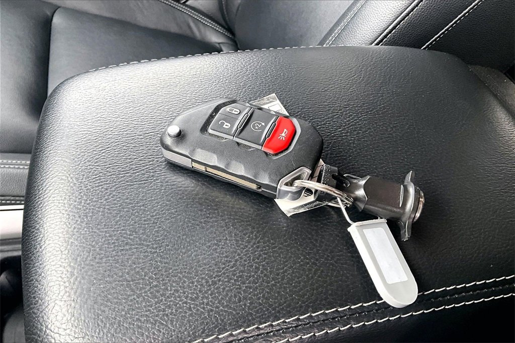 Used 2018 Jeep Wrangler Unlimited Sahara image 10