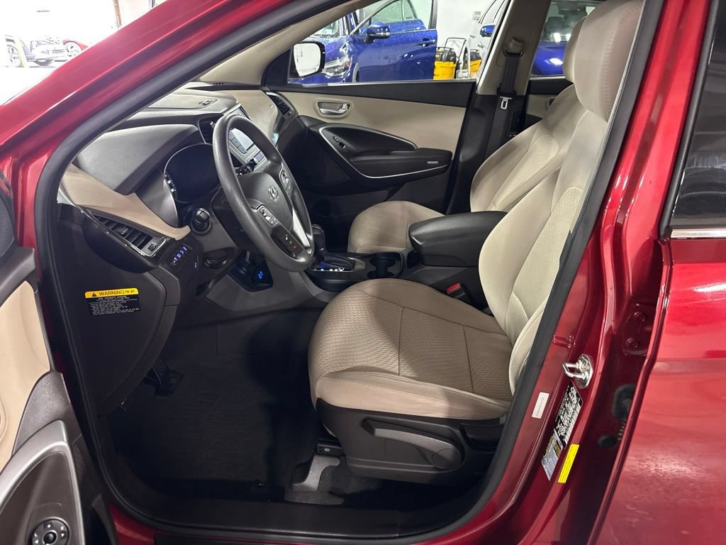 Used 2018 Hyundai Santa Fe Sport w/ Cargo Package AWD/4WD image 25