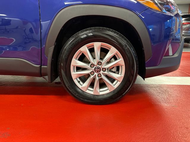 Certified 2023 Toyota Corolla Cross LE w/ Moonroof Package AWD/4WD image 30