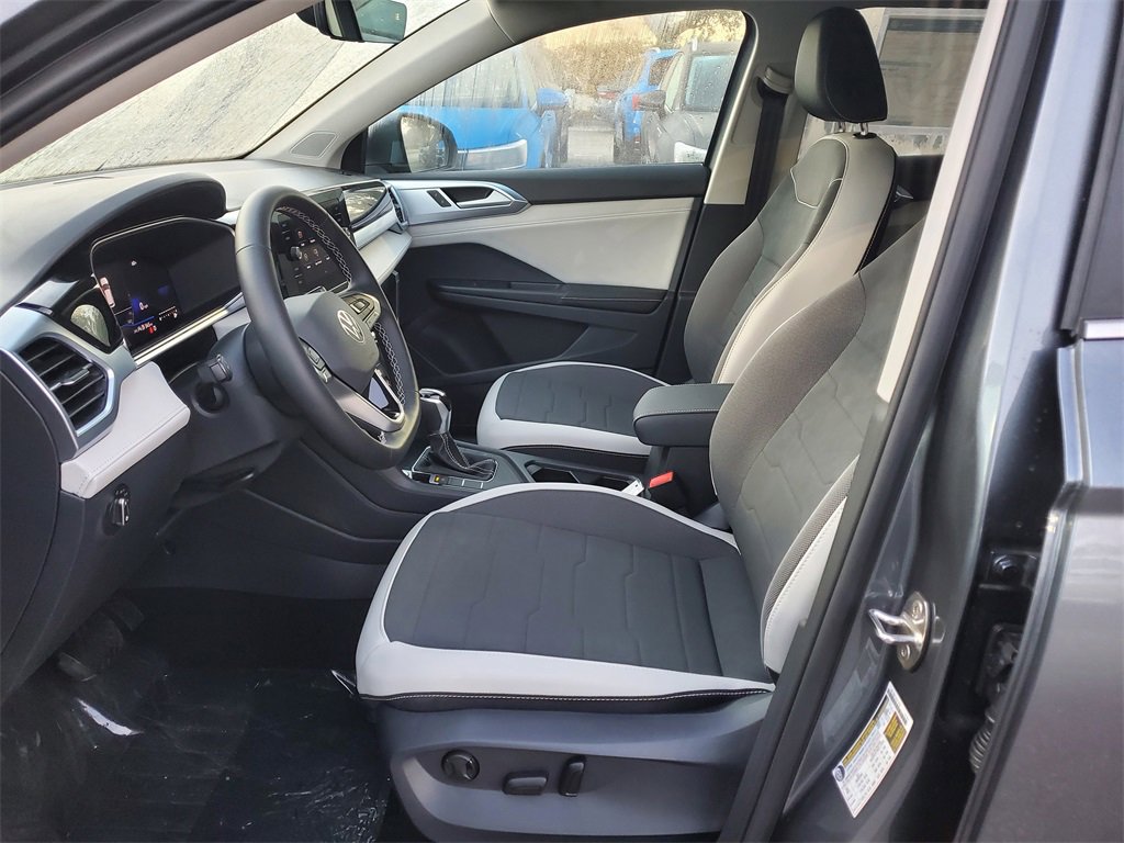 New 2026 Volkswagen Taos S image 7