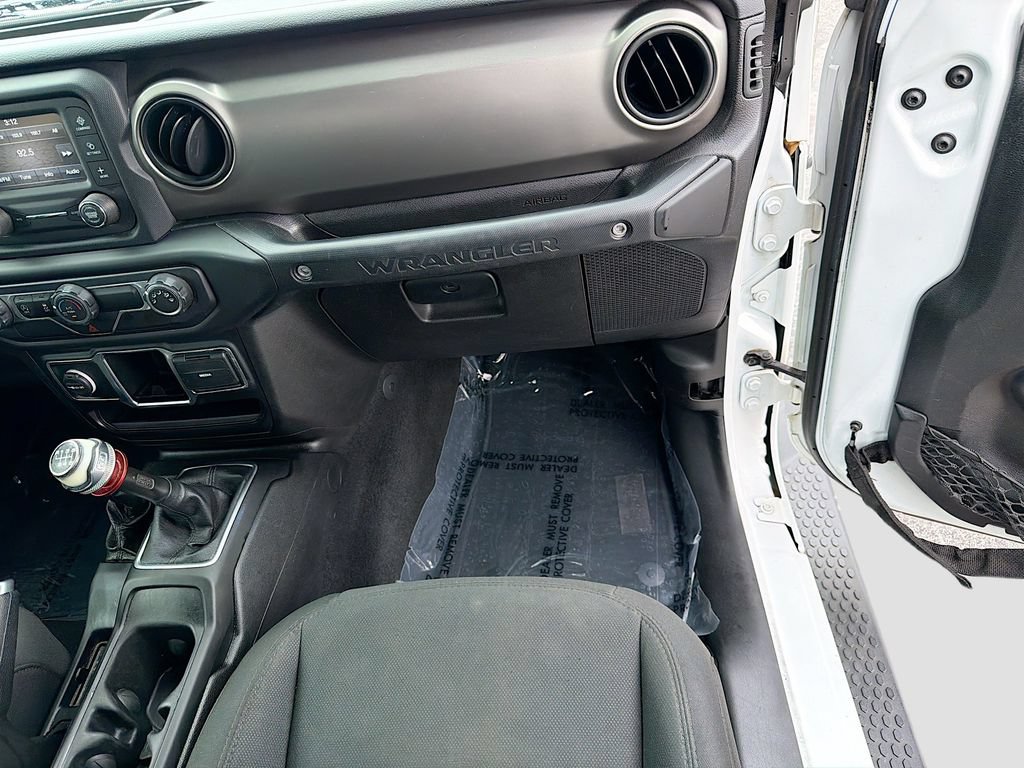 Used 2019 Jeep Wrangler Unlimited Sport AWD/4WD image 16